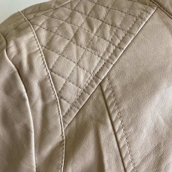 Marc New York Andrew Marc Elegant Designer Outwear - Picture 6 of 12